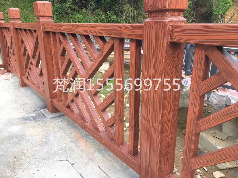 桥边护栏仿木纹漆怎么施工？